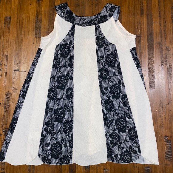 Gurlybird Black & White Tunic Dress - Picture 2 of 2